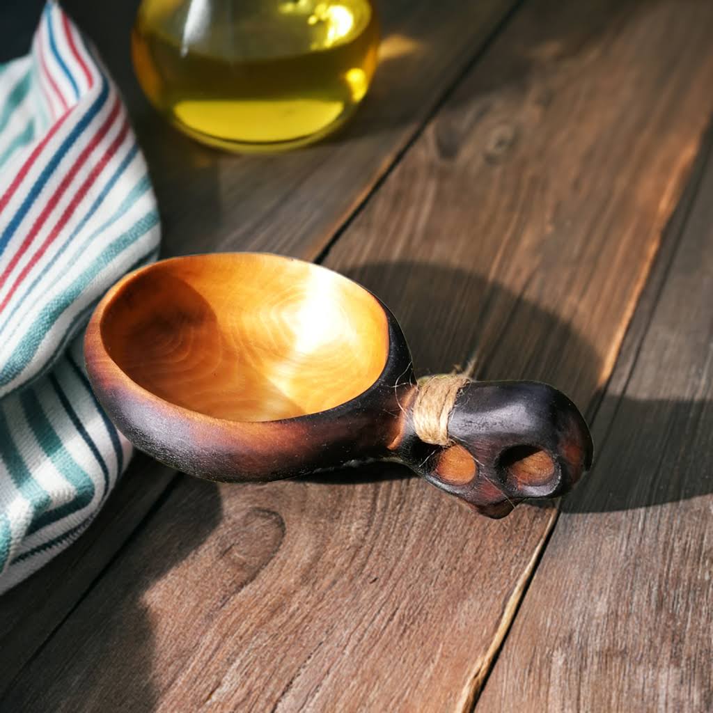 kuksa cup hand carved in birch bilder